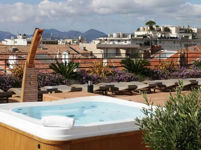 Hotel Western Premier Le Patio Des Artistes Wellness Jacuzzi